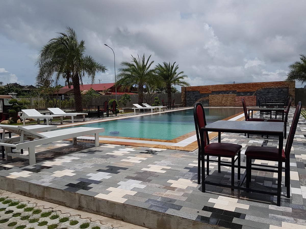 Two Moons Resort Kampot Eksteriør bilde