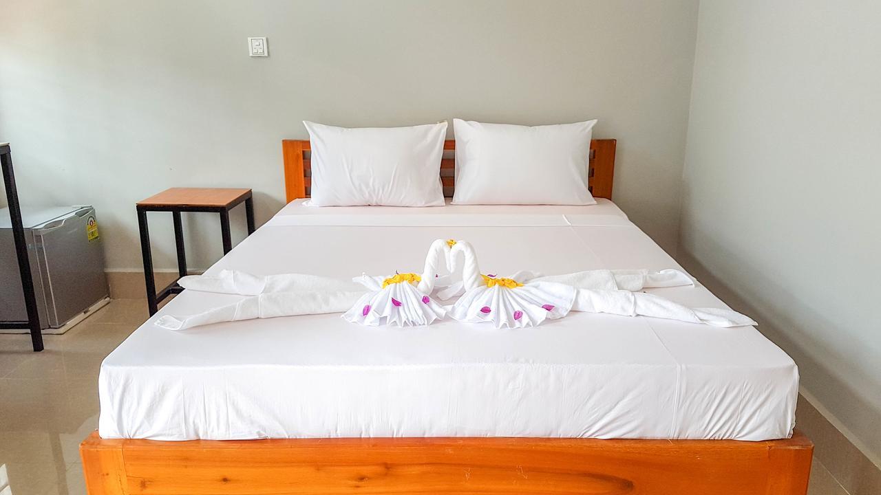 Two Moons Resort Kampot Eksteriør bilde