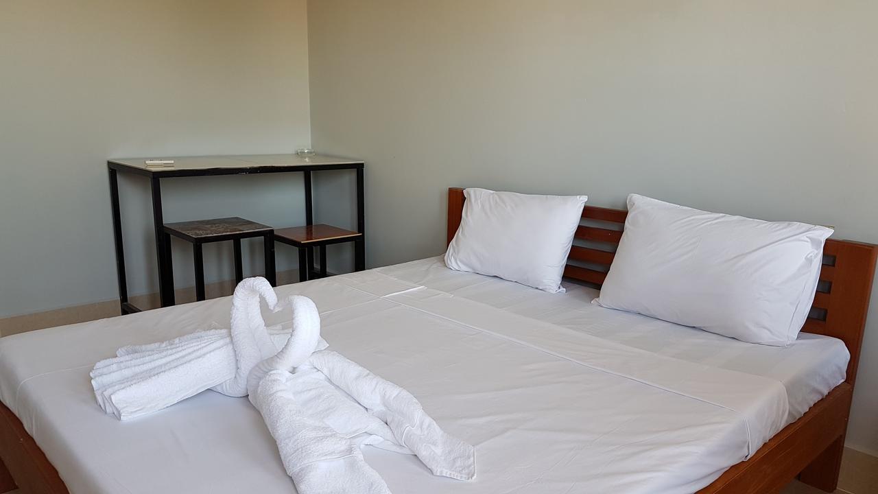 Two Moons Resort Kampot Eksteriør bilde